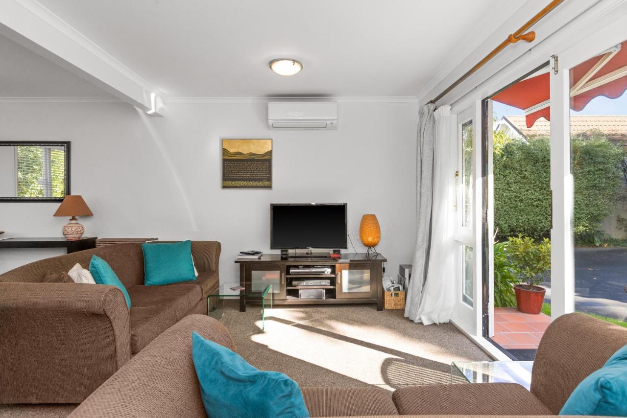 The Village Apartment, Just Steps To The Village Shops, Bars And Restaurants แฮฟล็อค นอร์ท ภายนอก รูปภาพ